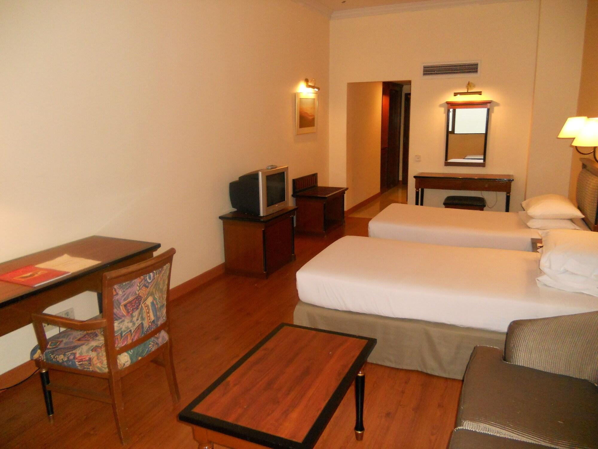 Dynasty Hotel Kuala Lumpur Ngoại thất bức ảnh